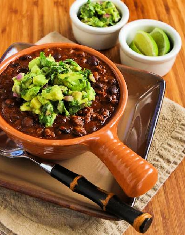 https://kalynskitchen.com/wp-content/uploads/2012/02/1-650-beef-black-bean-chili-salsa.jpeg