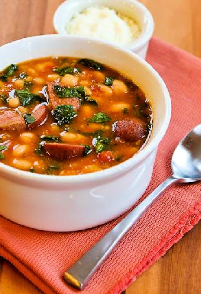 https://kalynskitchen.com/wp-content/uploads/2012/02/1-650-crop-sausage-white-bean-spinach-soup-kalynskitchen.jpg