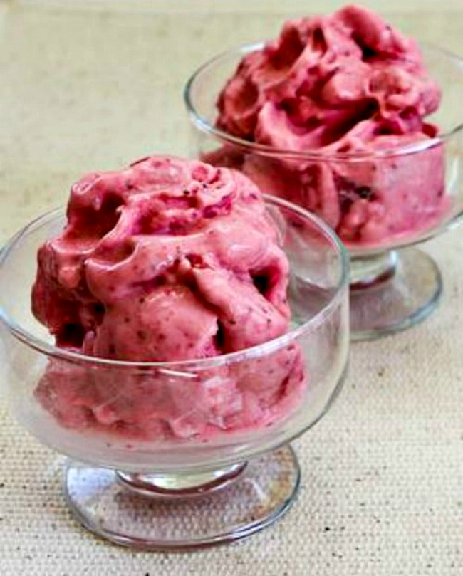 Low-Sugar Strawberry Frozen Yogurt