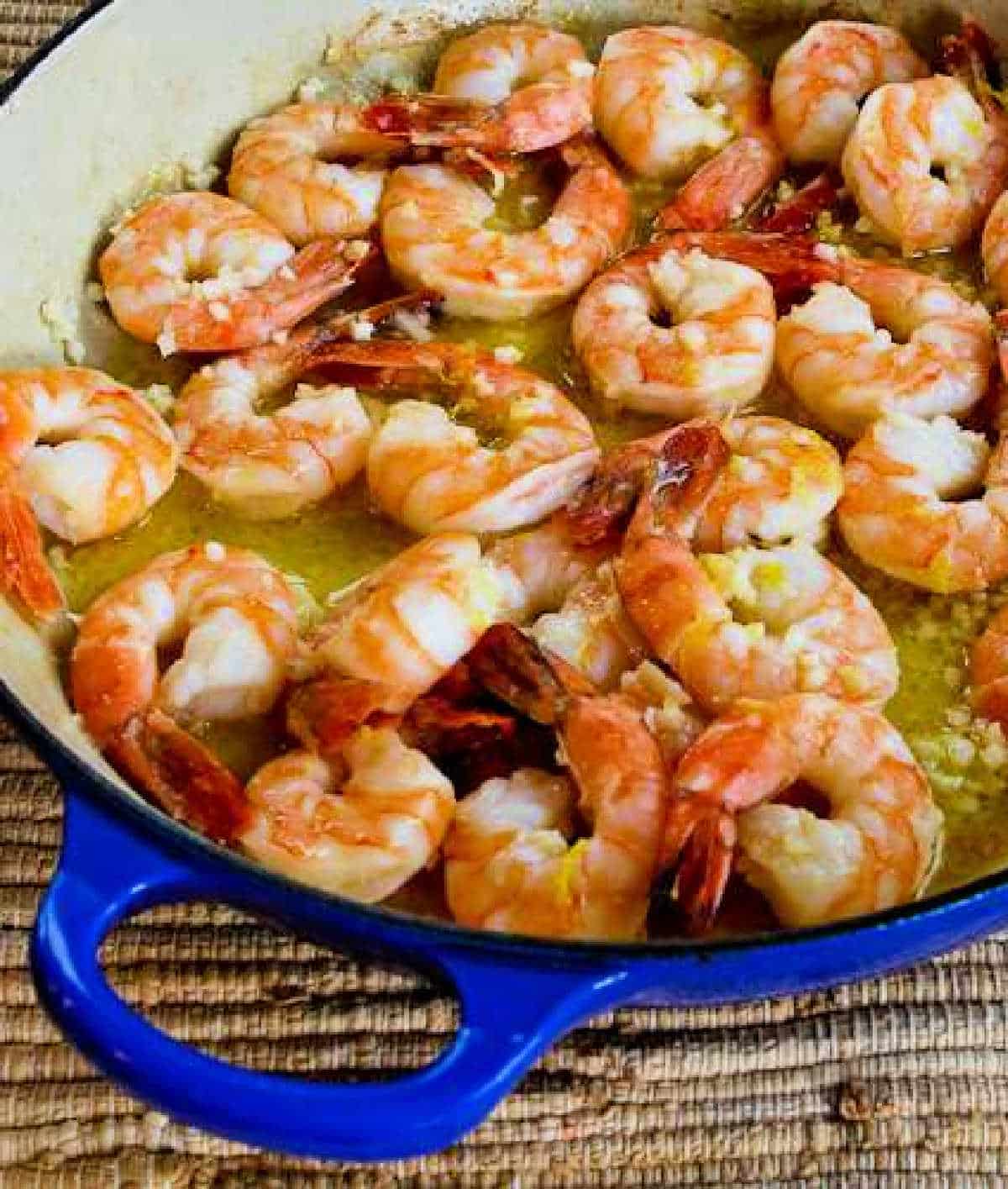 Easy Garlic and Lemon Shrimp cropped image of shrimp in pan
