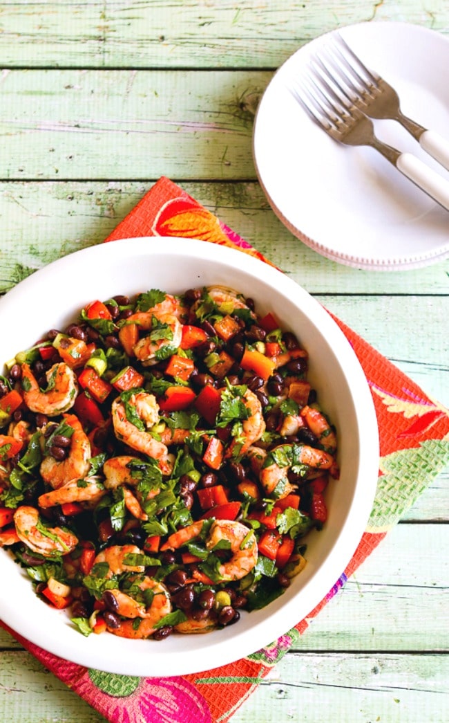 Shrimp and Black Bean Salad finished salad