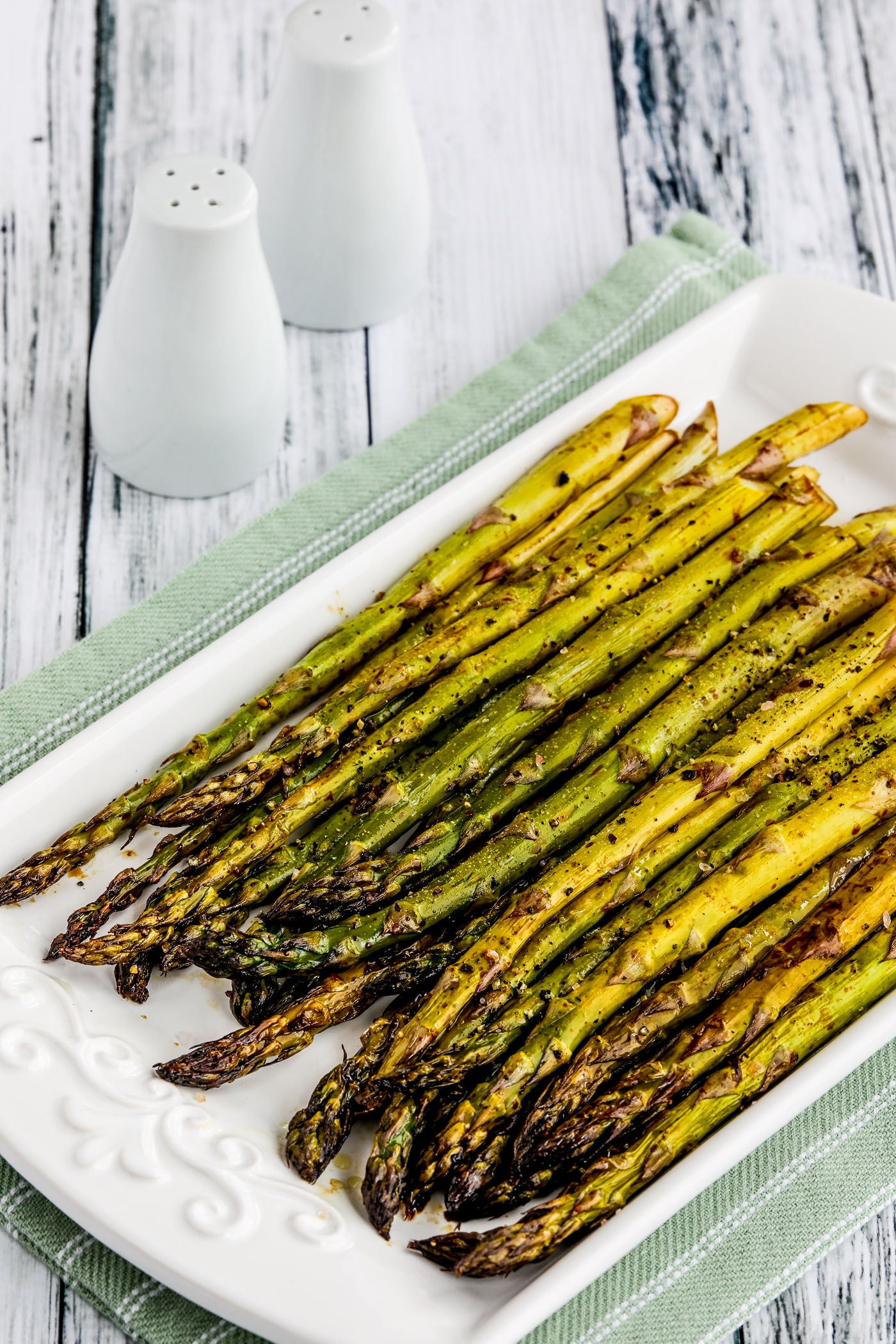 Easy Roasted Asparagus on serving platter