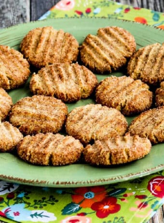 Square image for Sugar-Free Flourless Almond Flour Flaxseed Cookies shown in green plate.