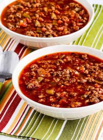 square image of Low-Carb Stuffed Pepper Soup in two bowls